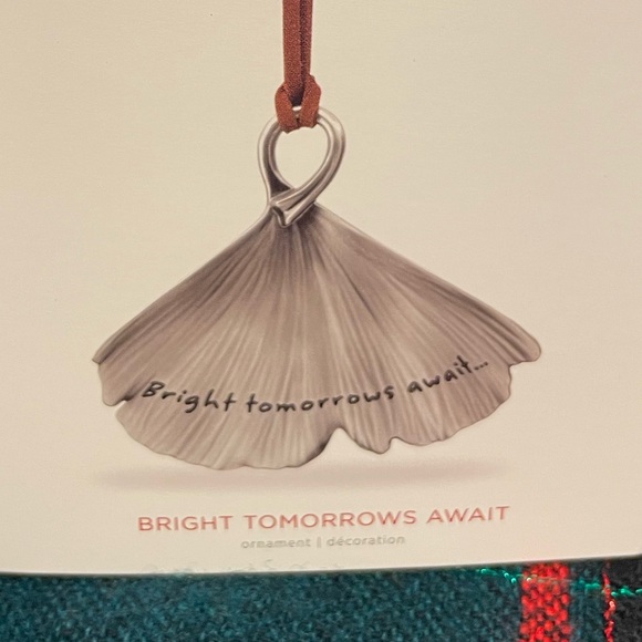 NIB 2018 Metal Hallmark Keepsake Christmas Ornament “Bright Tomorrows Await” - Picture 2 of 6